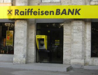 Uhelný útlum začíná i Raiffeisen Bank